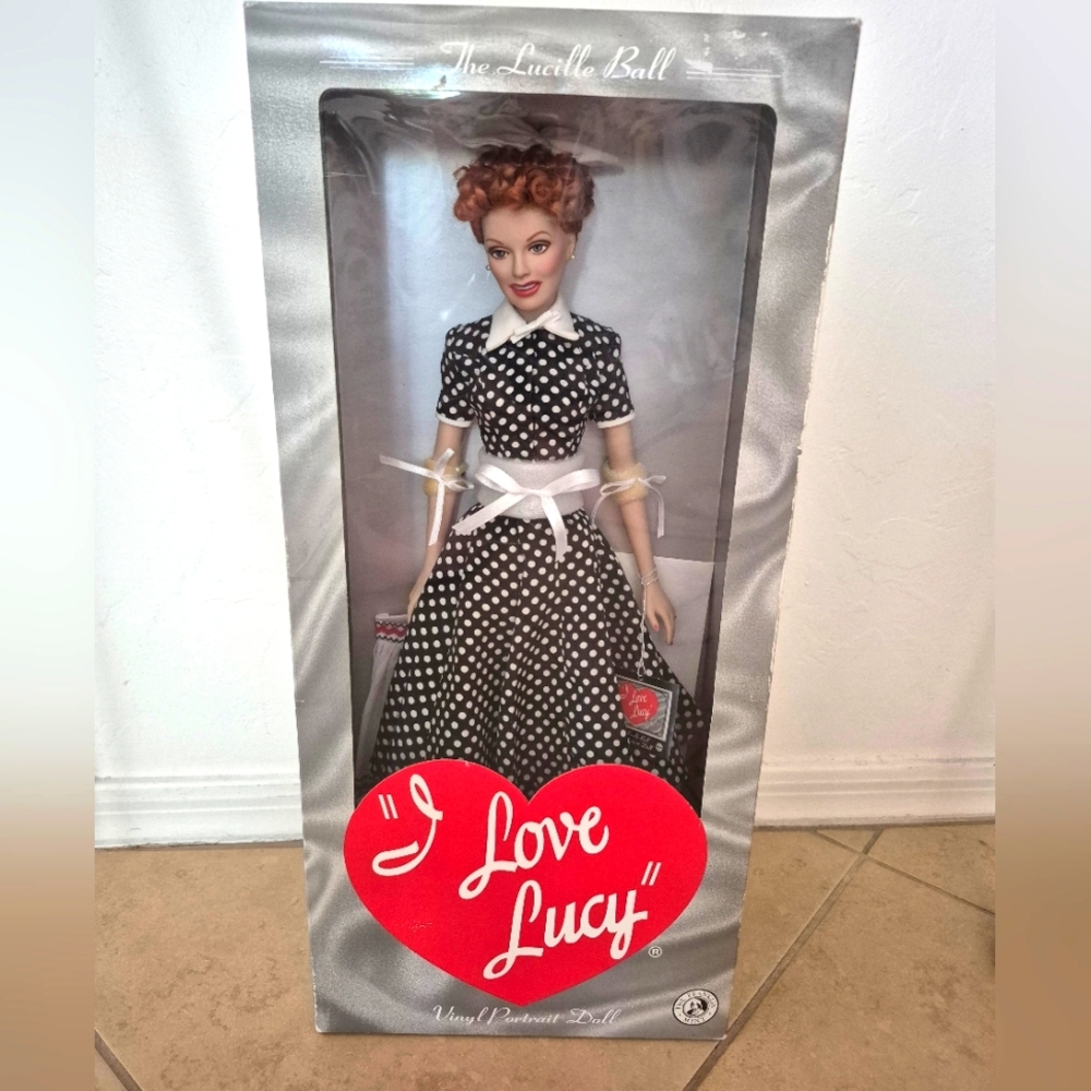 Franklin Mint I Love Lucy Doll 16" Lucille Ball In Box